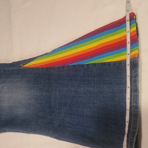 Levi’s 529 curvy boot cut UPCYCLED Flared Rainbow Insert Sz. 14S X 29 Blue Jeans - Picture 13 of 15